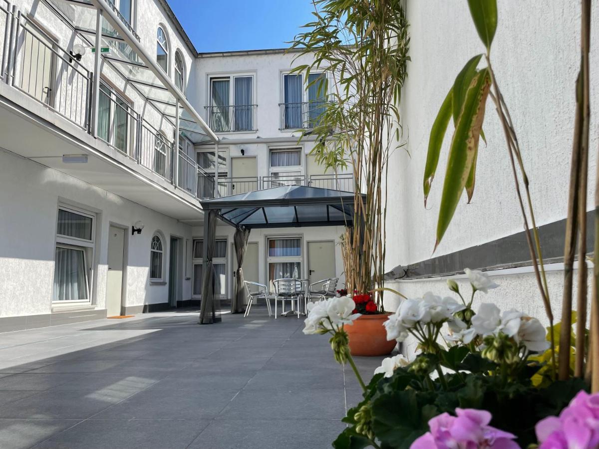 City Lounge Hotel Dusseldorf Ngoại thất bức ảnh