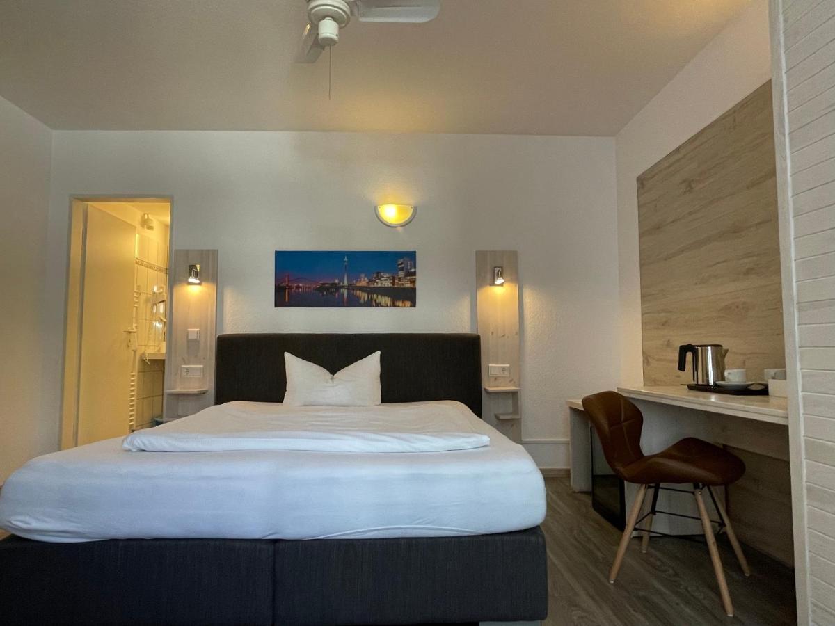 City Lounge Hotel Dusseldorf Ngoại thất bức ảnh