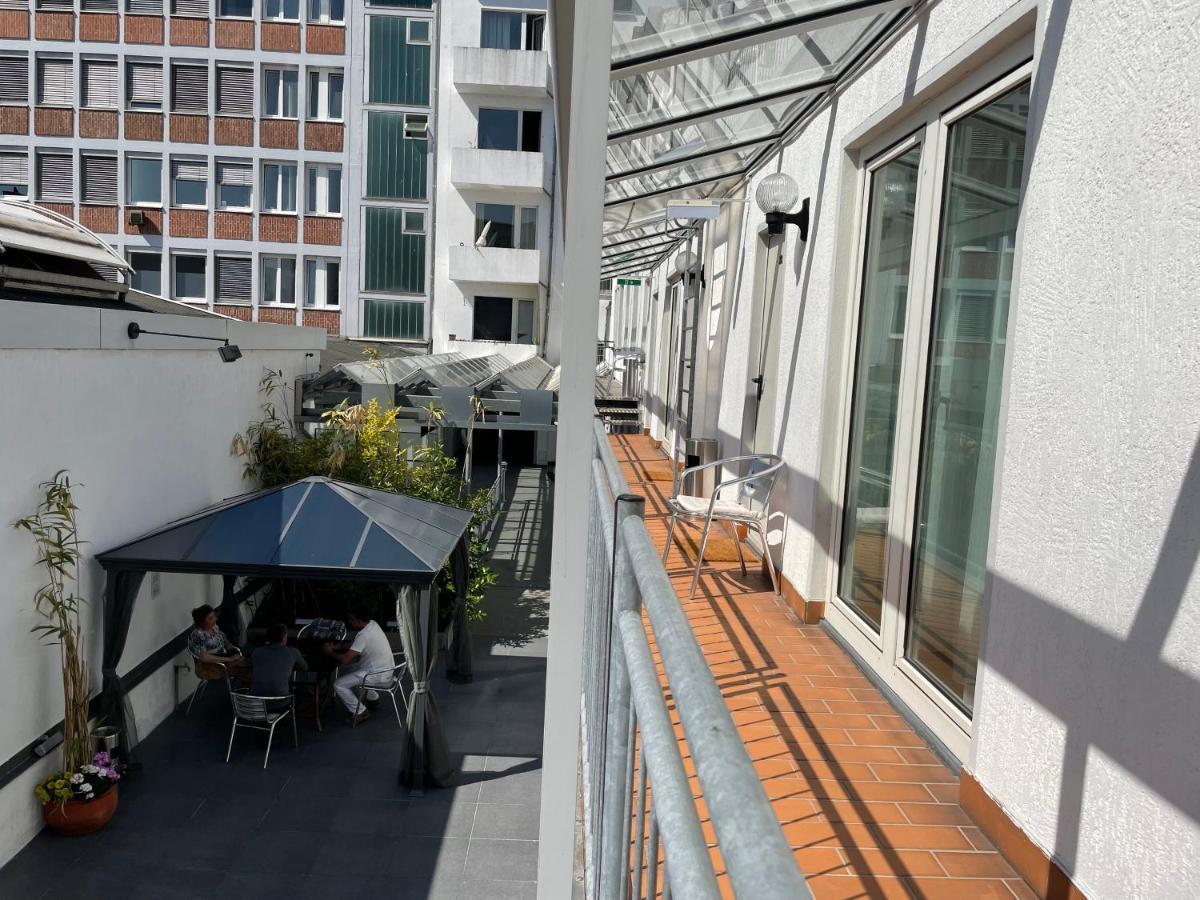 City Lounge Hotel Dusseldorf Ngoại thất bức ảnh