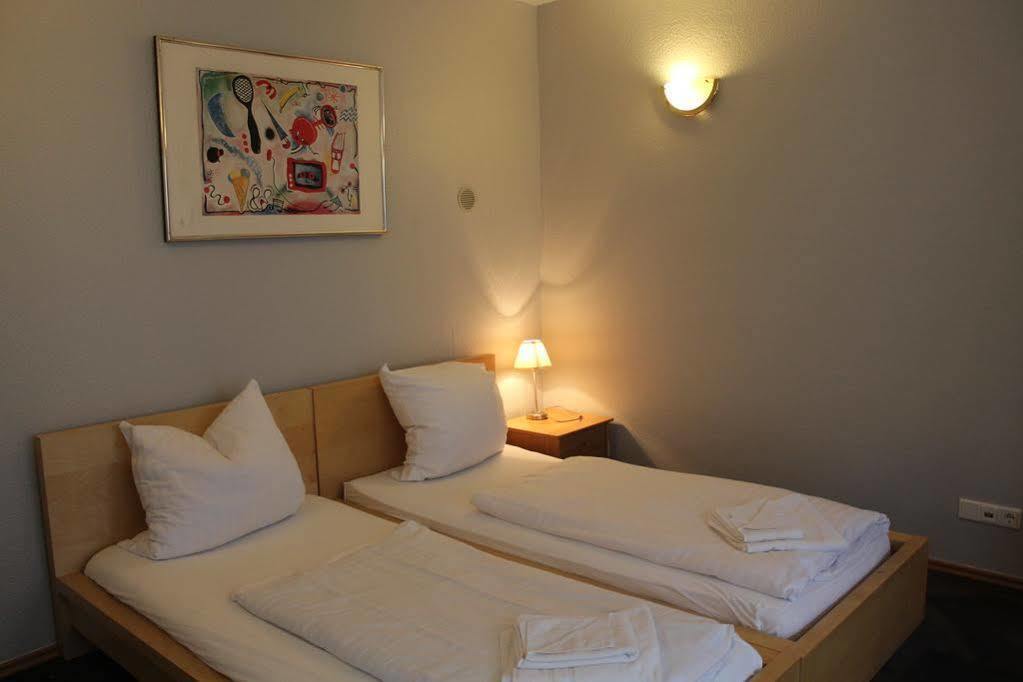 City Lounge Hotel Dusseldorf Ngoại thất bức ảnh
