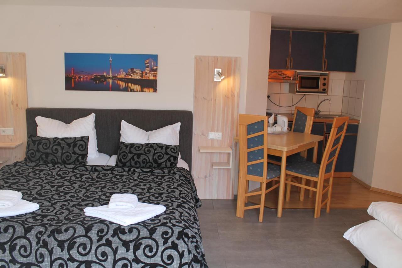 City Lounge Hotel Dusseldorf Ngoại thất bức ảnh